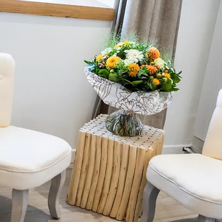 Hotel Logis Les Sables D'or - Institut De Beaute 2*