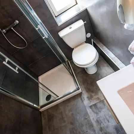 Logis Les Sables D'or - Institut De Beaute מלון 2*