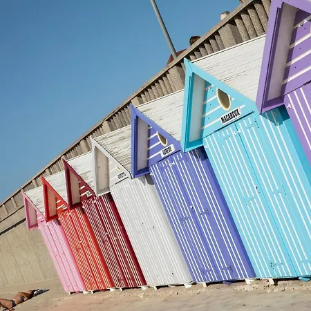 Hotel Logis Les Sables D'or - Institut De Beaute