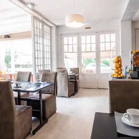 Logis Les Sables D'or - Institut De Beaute 2*