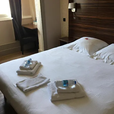 Logis Les Sables D'or - Institut De Beaute סטלה-פלאז'