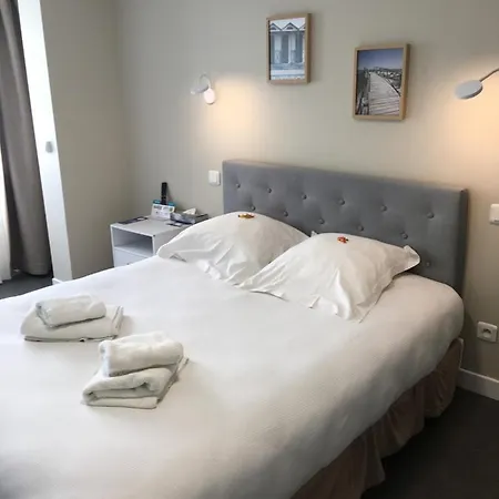 Hotel Logis Les Sables D'or - Institut De Beaute