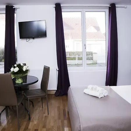 Logis Les Sables D'or - Institut De Beaute Hotel