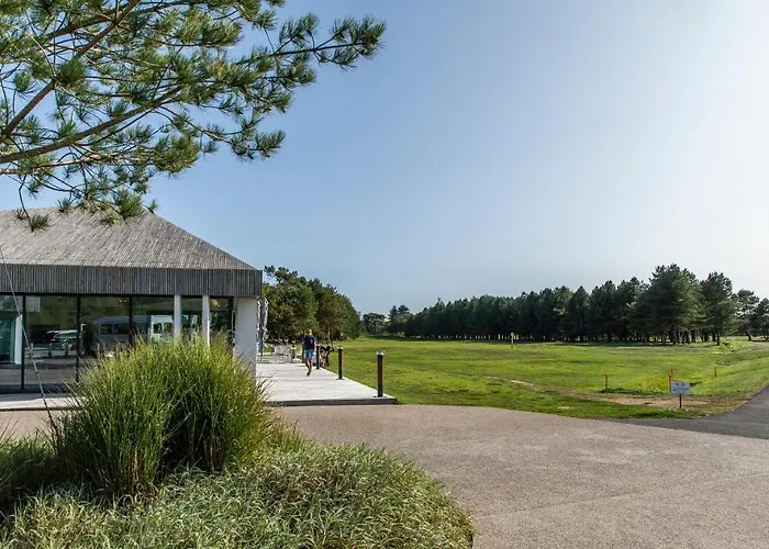 Logis Les Sables D'or 2*